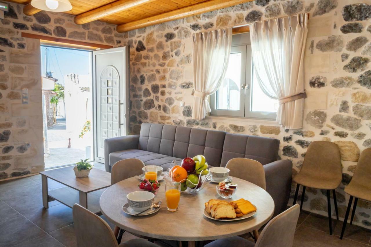 Marilena Natural Stone House, By Hellocrete Pigí Exterior foto